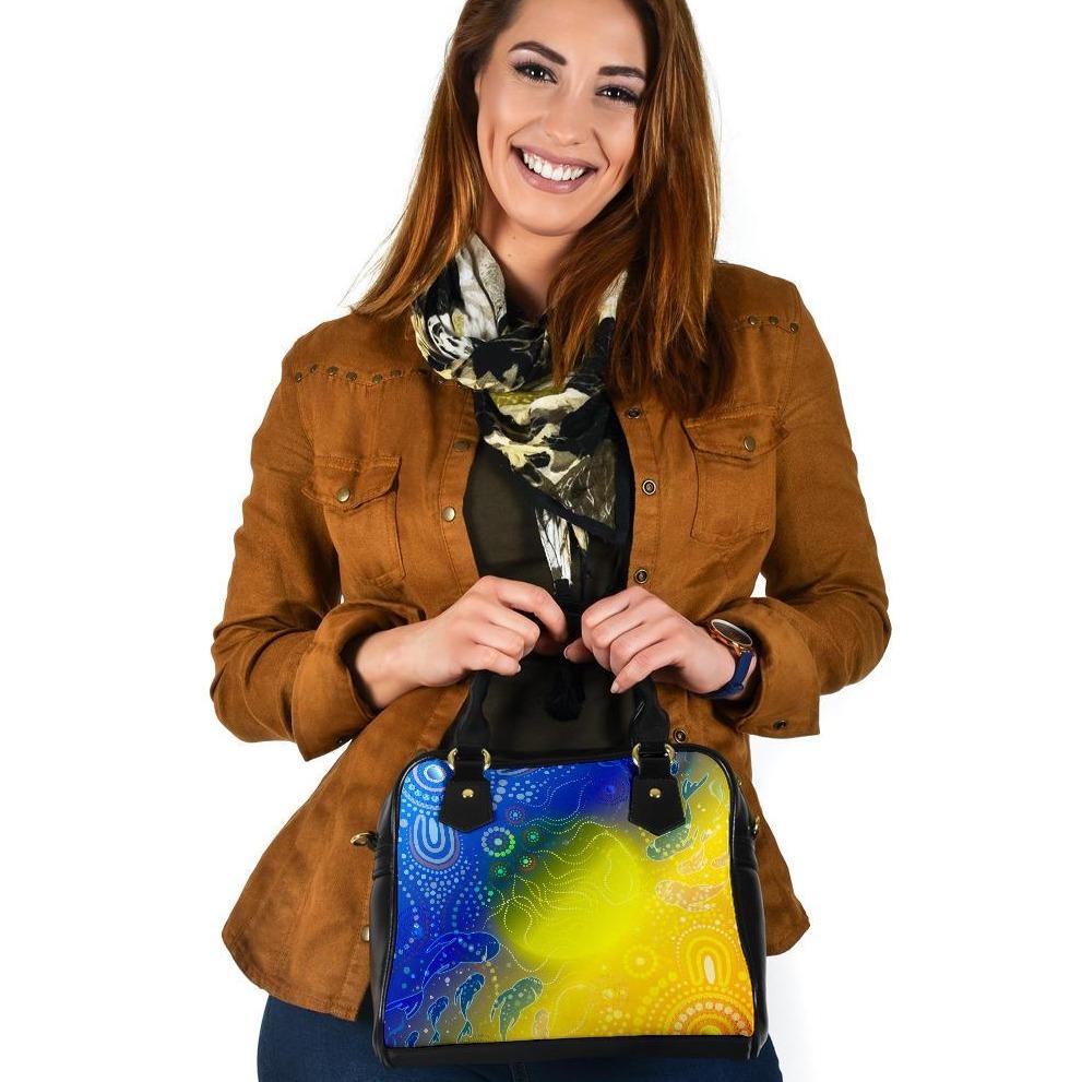 Aboriginal Shoulder Handbag - Indigenous Fishing - Vibe Hoodie