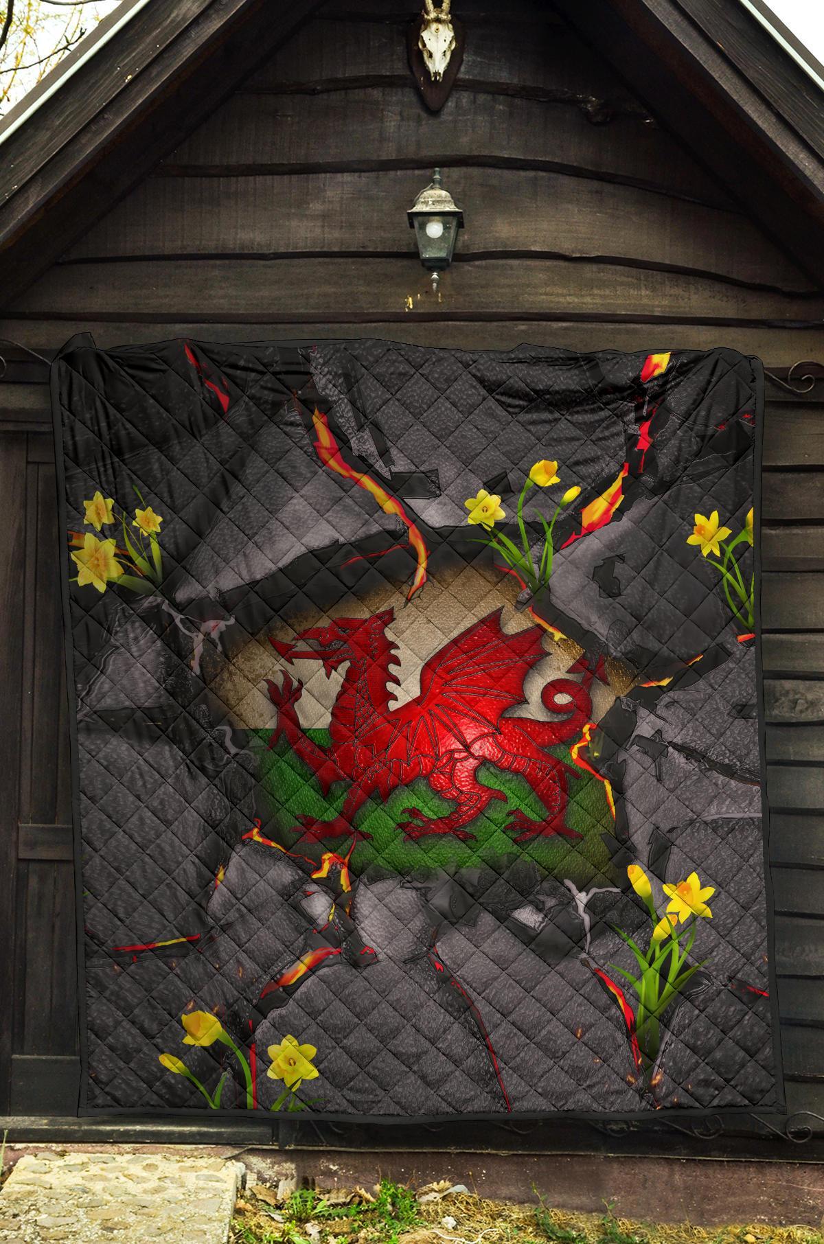 wales-premium-quilt-welsh-dragon-daffodil-lava