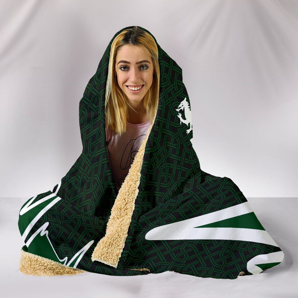 wales-hooded-blanket-wales-in-my-heartbeat