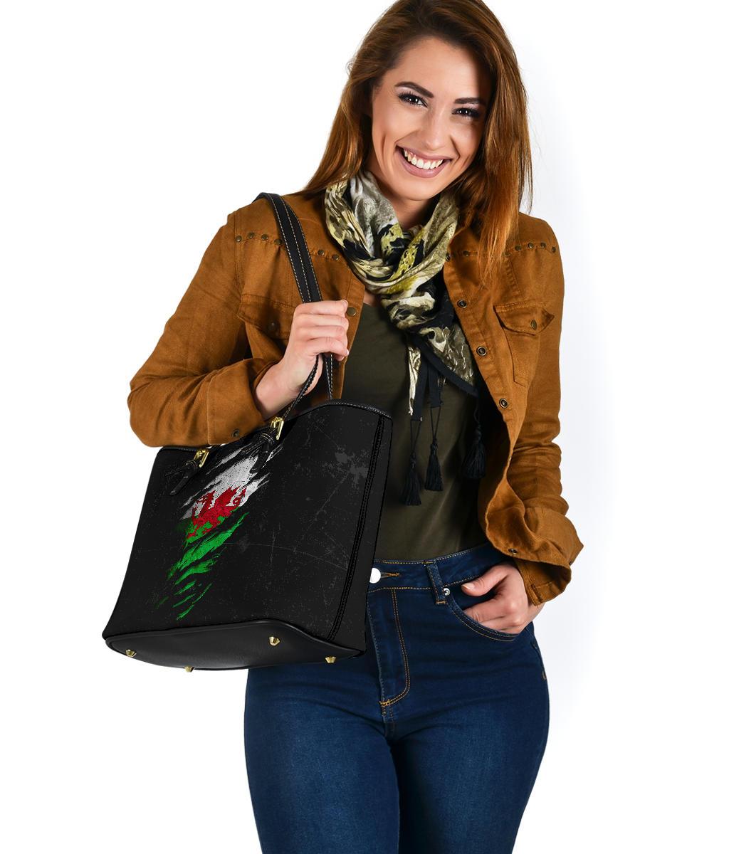 wales-in-me-leather-tote-special-grunge-style-1