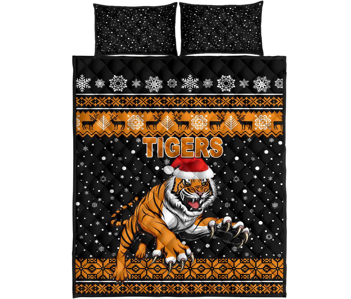 wests-christmas-quilt-bed-set-tigers-unique-vibes-black