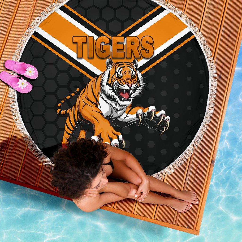 wests-beach-blanket-tigers