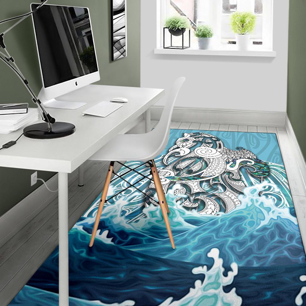 maori-manaia-the-blue-sea-area-rug