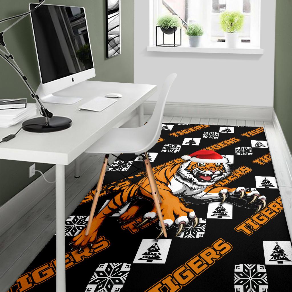 wests-christmas-area-rug-tigers-fancy