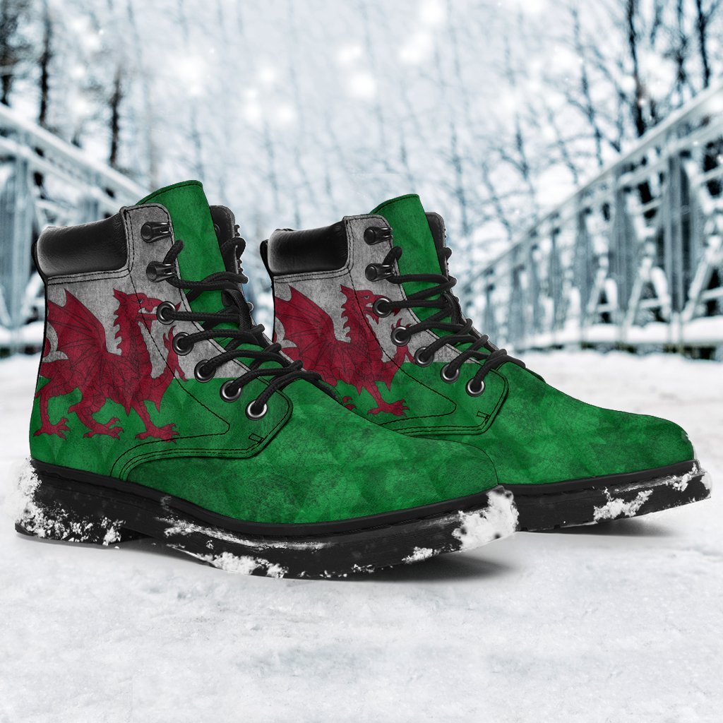 wales-all-season-boots-dragon