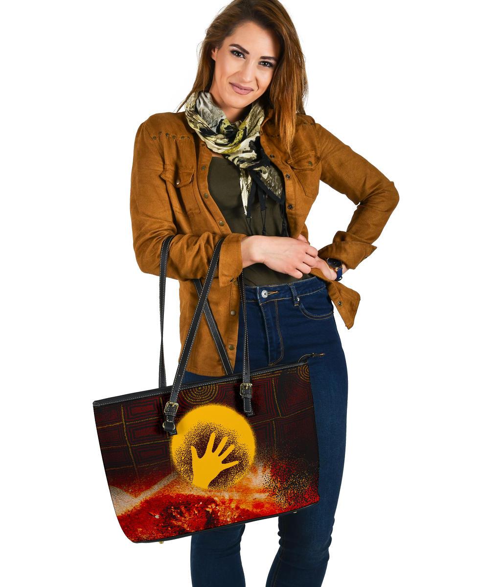 aboriginal-leather-tote-bag-indigenous-flag-hand-art