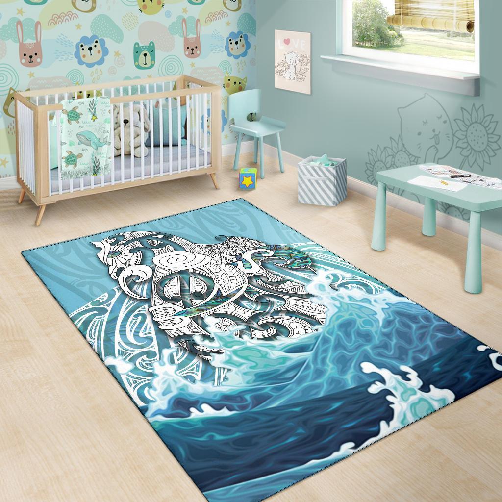 maori-manaia-the-blue-sea-area-rug