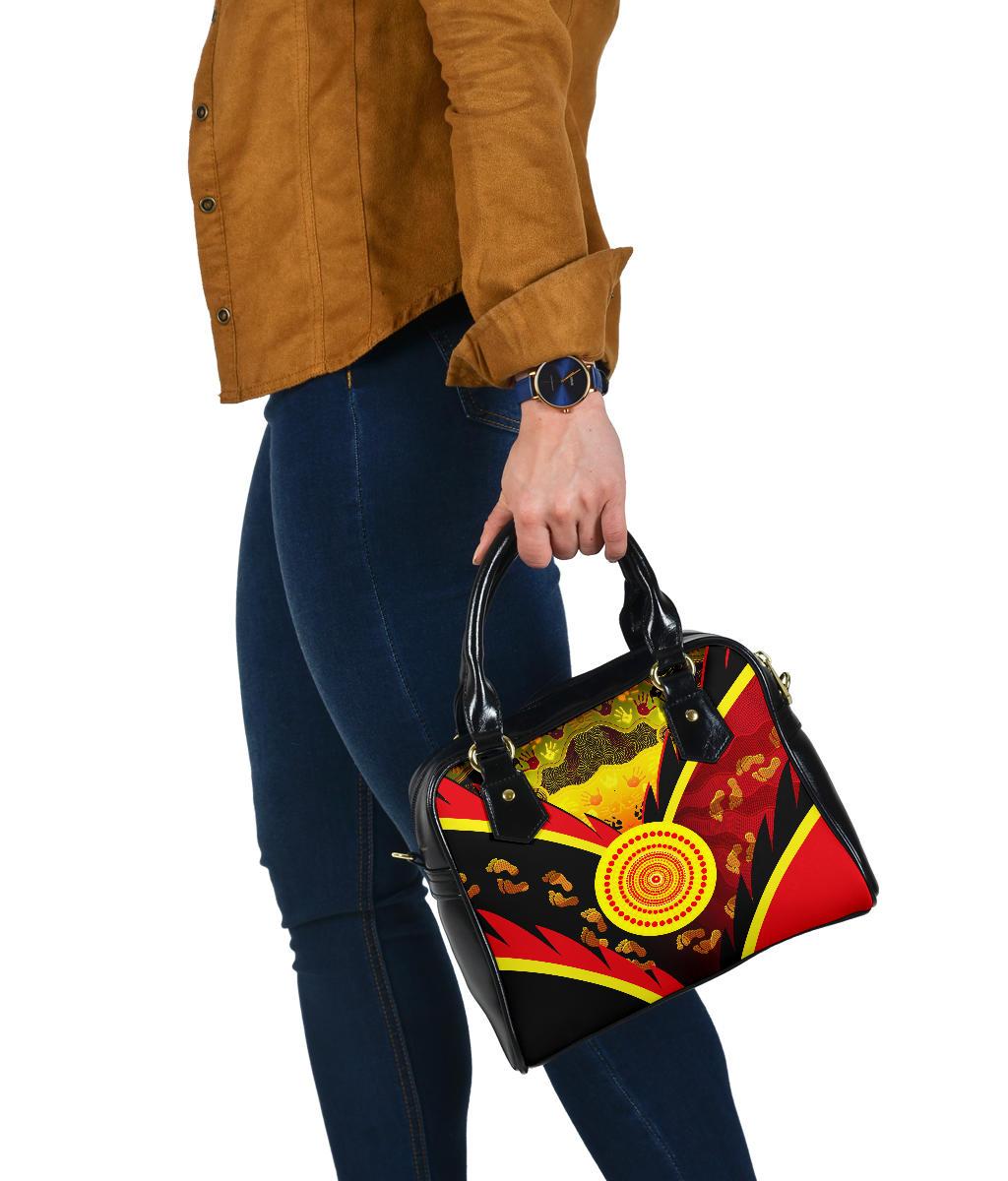 Aboriginal Shoulder Handbag -  Indigenous Flag With Footprint Hand Art - Vibe Hoodie