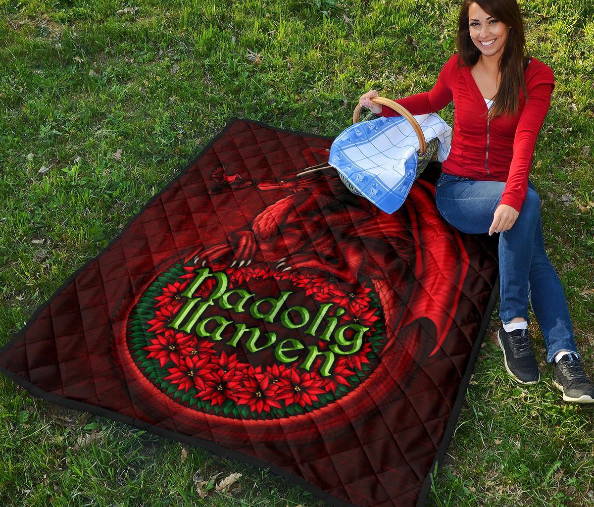 wales-premium-quilt-christmas-dragon