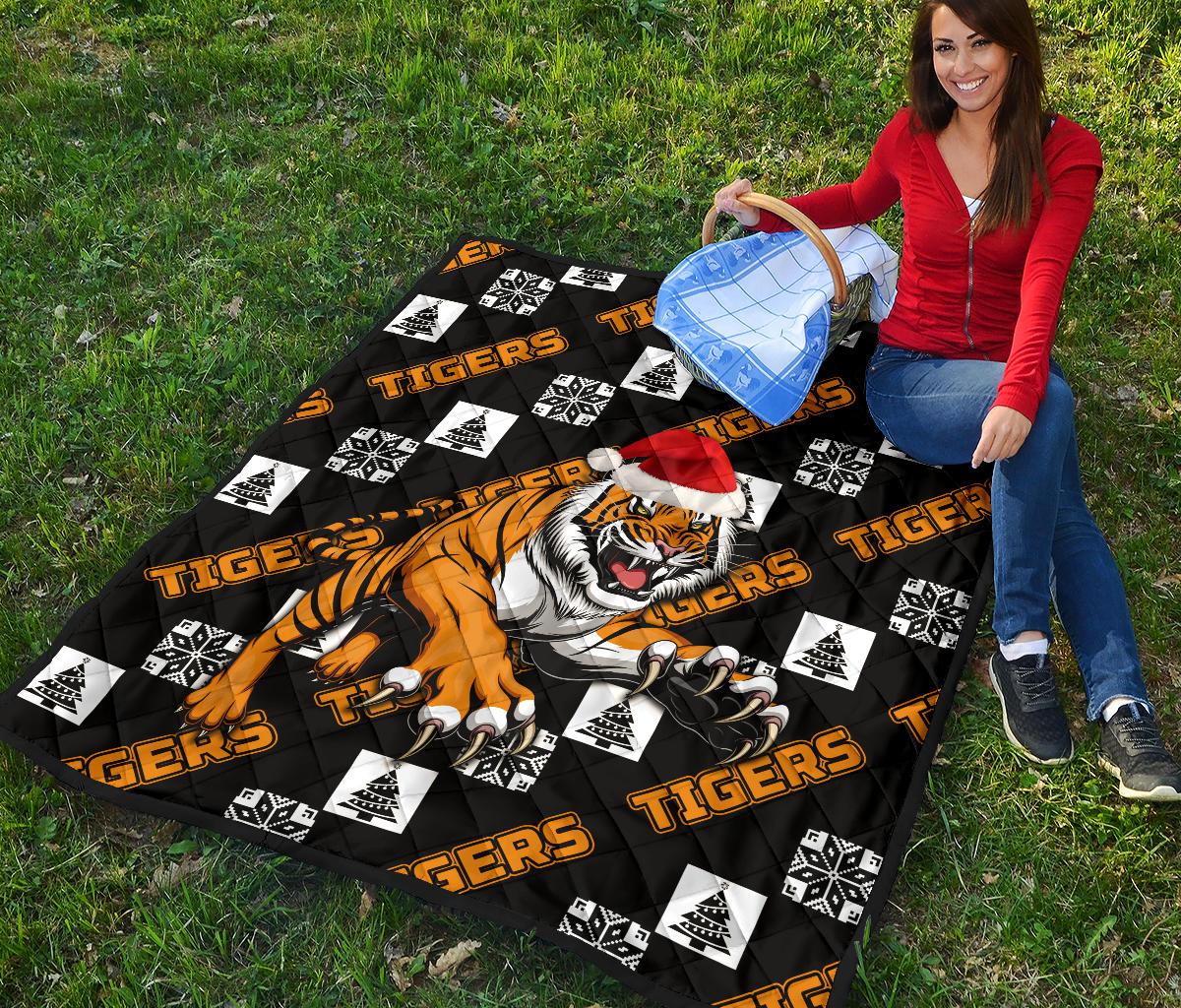 wests-christmas-premium-quilt-tigers-fancy