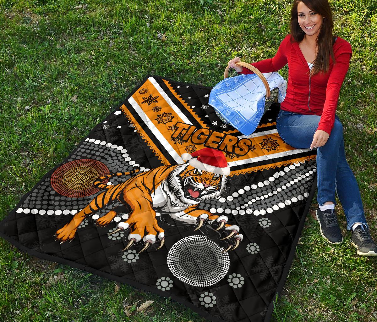 wests-christmas-premium-quilt-tigers-indigenous