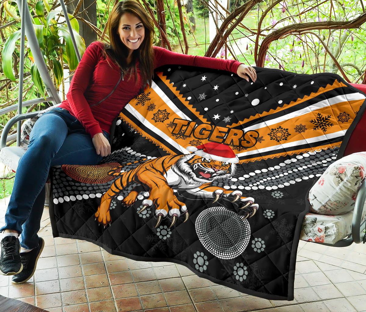 wests-christmas-premium-quilt-tigers-indigenous