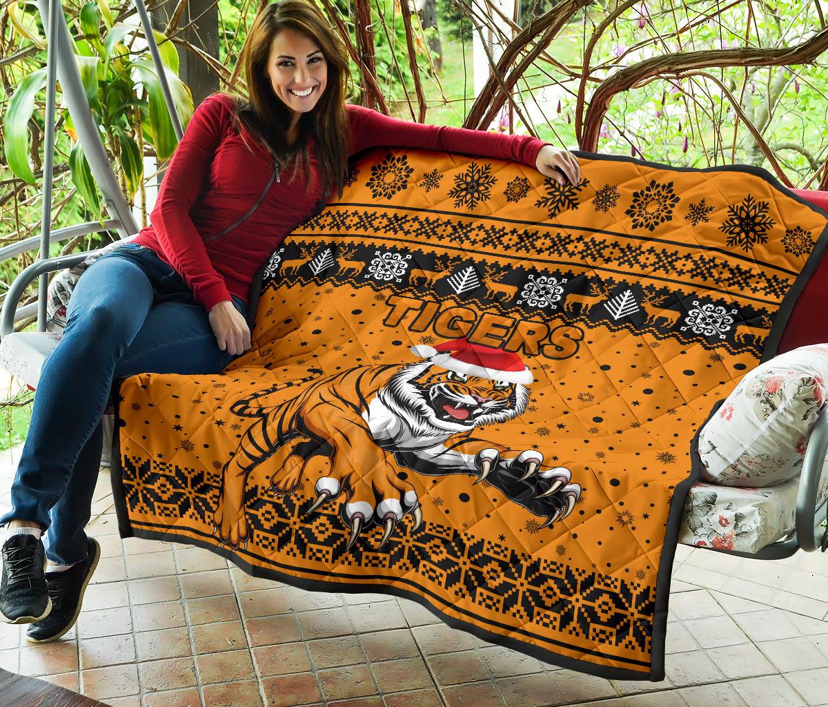 wests-christmas-premium-quilt-tigers-unique-vibes-orange