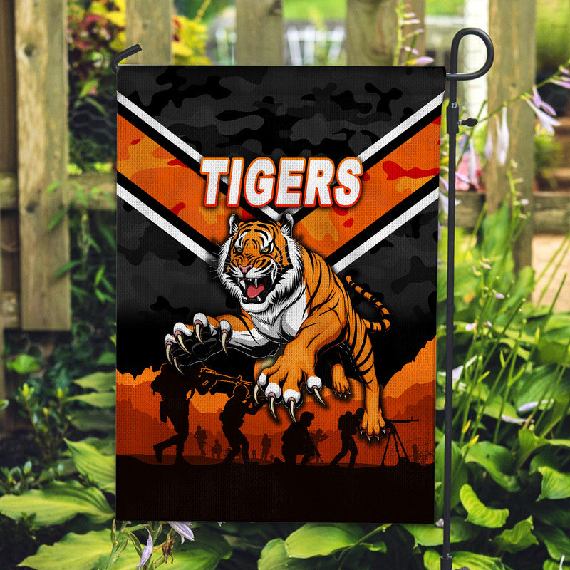 wests-tigers-anzac-2022-flag-simple-style