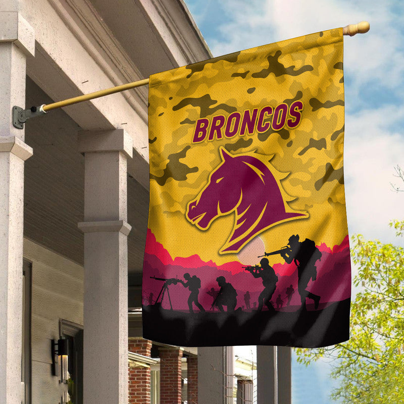 brisbane-broncos-anzac-2022-flag-simple-style-gold