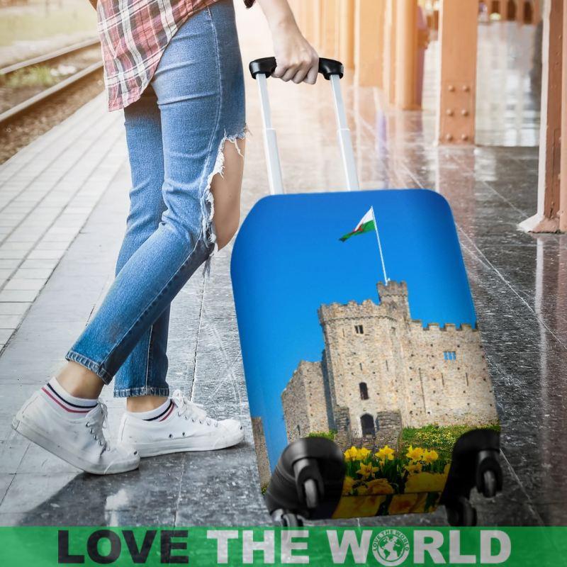 wales-cardiff-castle-luggage-cover